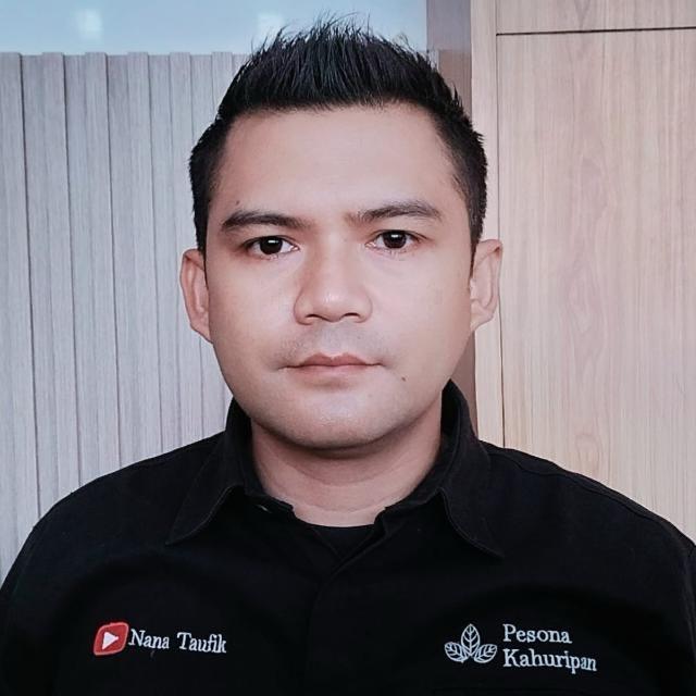 Pak Nana, Marketing Executive Pesona Kahuripan Group
